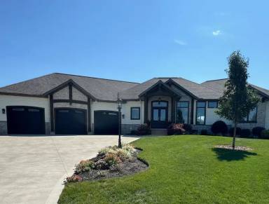 Main picture of 7511 Crowngate Cir NW
