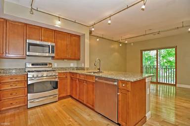 Main picture of 103 Crowninshield Rd