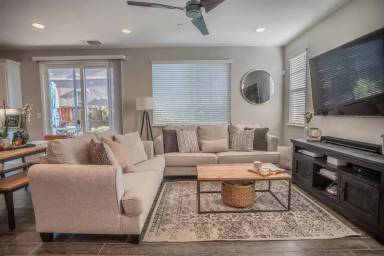 Main picture of 1169 Oakbriar Cir