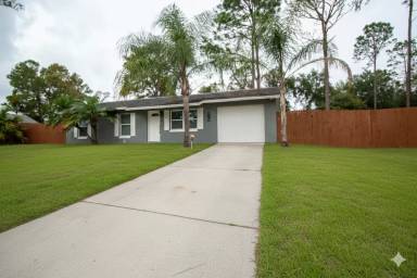 Main picture of 3170 Roland Dr