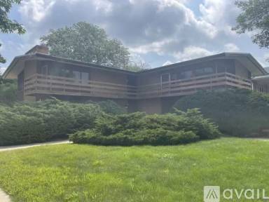 Main picture of 413 N Midvale Blvd