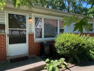 Main picture of 419 N Russell St