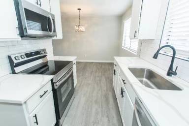 Main picture of 6590 W 84th Cir