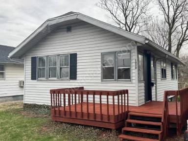 Main picture of 1030 Franklin Ave
