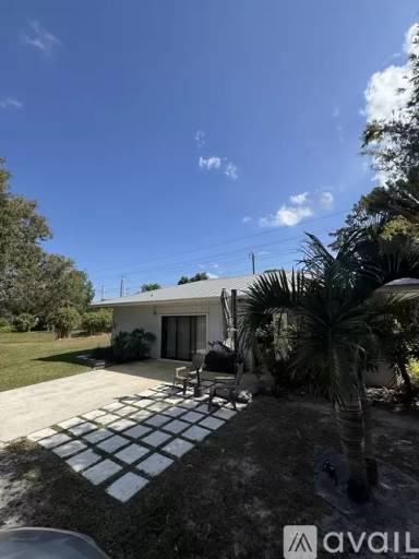 Main picture of 186 Elaine Rd