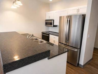 Main picture of 410 E Main St