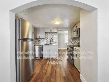 Main picture of 4828 N Cedar St