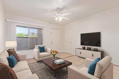 Main picture of 1343 W 3rd St