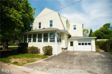 Main picture of 4750 Saint Paul Blvd