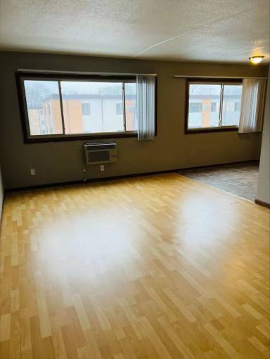 Main picture of The Heights Apartments