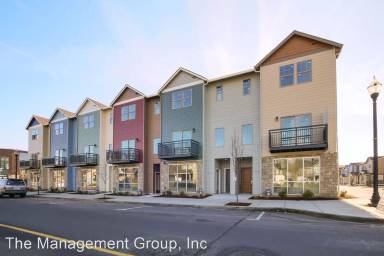 Main picture of 1101 SE Rasmussen Blvd