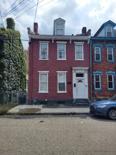Main picture of 2124 Sidney St