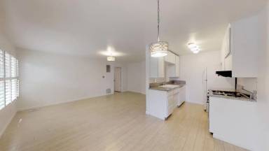 Main picture of 1323 S Carmelina Ave