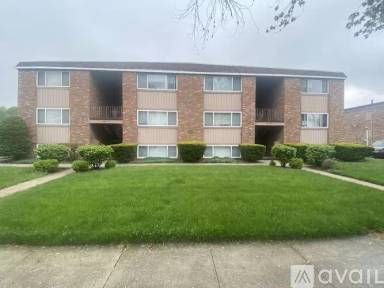 Main picture of 9613 1/2 Farmer Dr