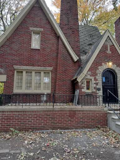 Main picture of 5983 Yorkshire Rd