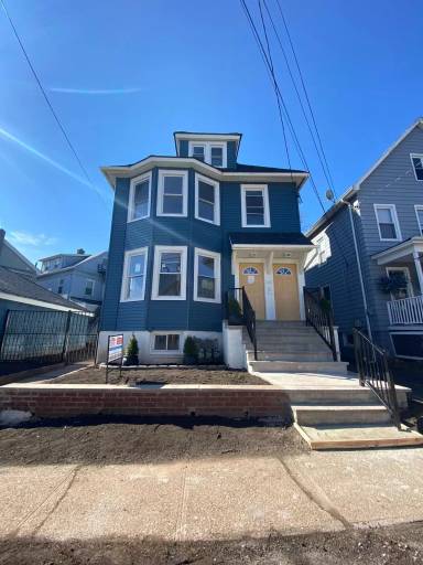 Main picture of 110 Sheridan Ave