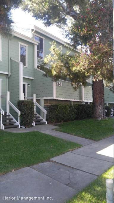 Main picture of 5811 Woodman Ave