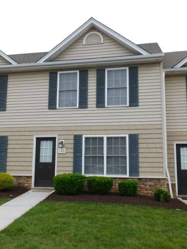 Main picture of 120 Old Tavern Cir