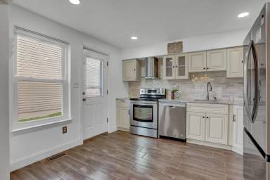 Main picture of 9013 Perryvale Rd