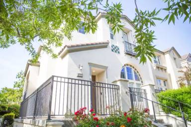 Main picture of 4715 Torrey Pines Cir