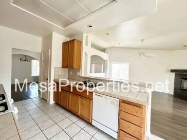 Main picture of 12323 Honeybear Ln