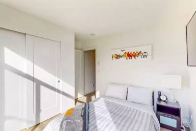 Main picture of 116B 20th Ave