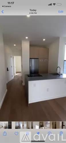 Main picture of 142 W 4th St