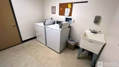 Main picture of 1076 Gateway Dr