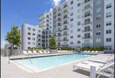 Main picture of Brickell West