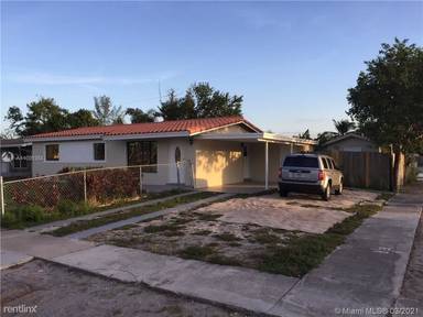 Main picture of 6250 SW 38th Ct