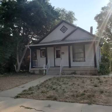 Main picture of 2018 N Greenwood St