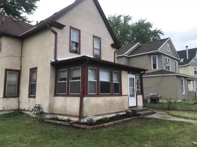 Main picture of 3720 Bloomington Ave