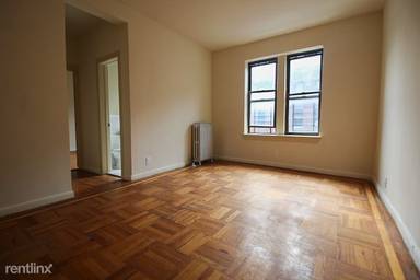 Main picture of 2851 Valentine Ave