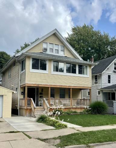 Main picture of 418 Crestwood Ave