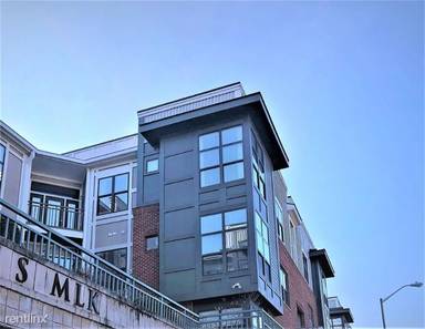 Main picture of 200 E Main St