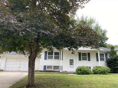 Main picture of 1915 Mayfair St