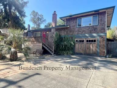 Main picture of 193 Webster St