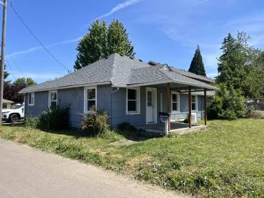 Main picture of 1415 S Park St
