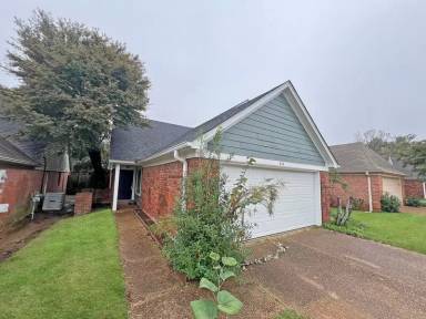 Main picture of 243 Gaslight Cv