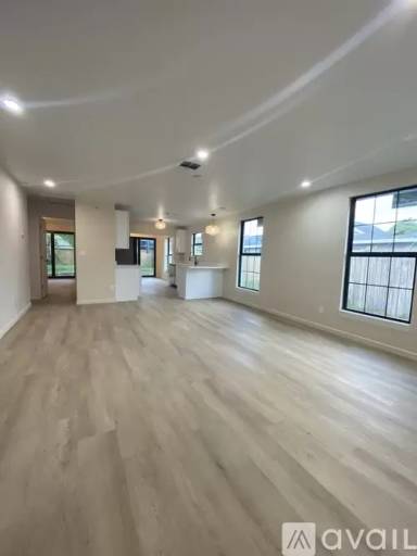 Main picture of 9010 Carolina St