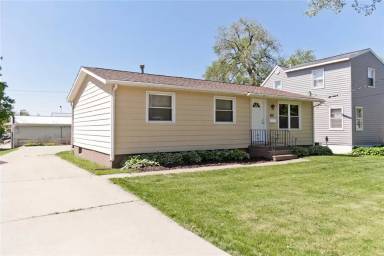 Main picture of 2315 8th Ave