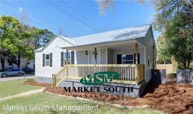 Main picture of 2204 Capital St