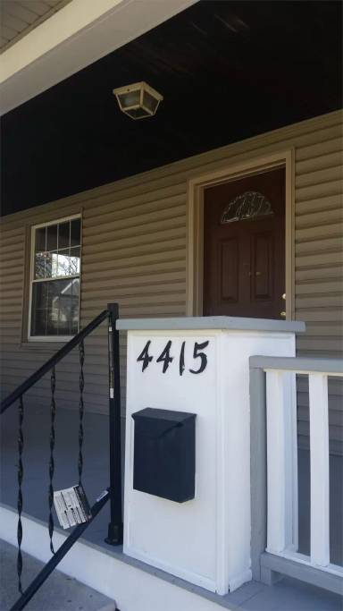 Main picture of 4415 W 19th St