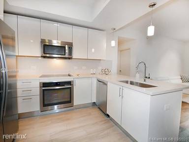 Main picture of Nine At Mary Brickell Village