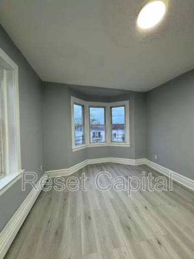 Main picture of 99 2nd Ave