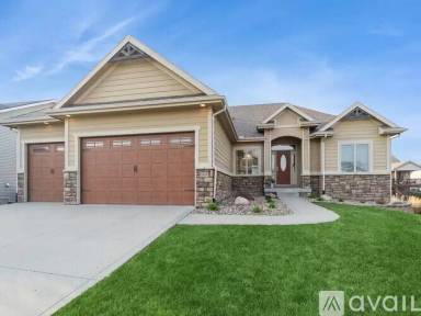 Main picture of 16035 Northpark Dr