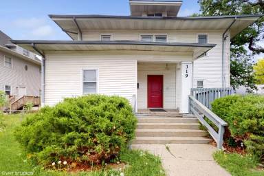 Main picture of 319 Franklin Ave