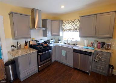 Main picture of 42 Fairfax St