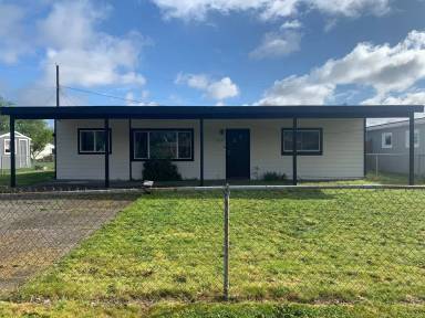 Main picture of 5207 Diamond Blvd SW
