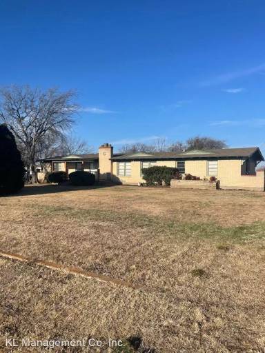 Main picture of 1603 N Highway 67